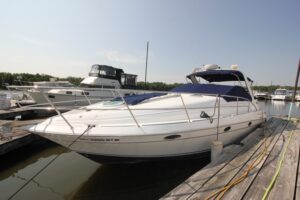 2000-Doral-360-SE-Anchors-Aweigh-Boat-Sales-Used-Boats-For-Sale-In-Minnesota-Cabin-Cruiser-Express-4