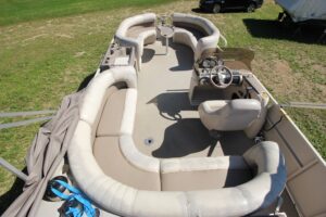 2001-Crestliner-2485-LSI-Anchors-Aweigh-Boat-Sales-Used-Boats-For-Sale-Minnesota-Pontoon-20