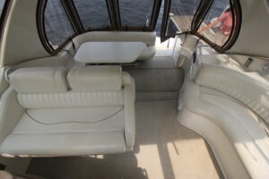 2000 Cruisers Yachts 3375 Express - Anchors Aweigh Boat Sales - Used Boats and Yachts For Sale In Minnesota (10)