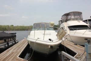 2000 Cruisers Yachts 3375 Express - Anchors Aweigh Boat Sales - Used Boats and Yachts For Sale In Minnesota (2)