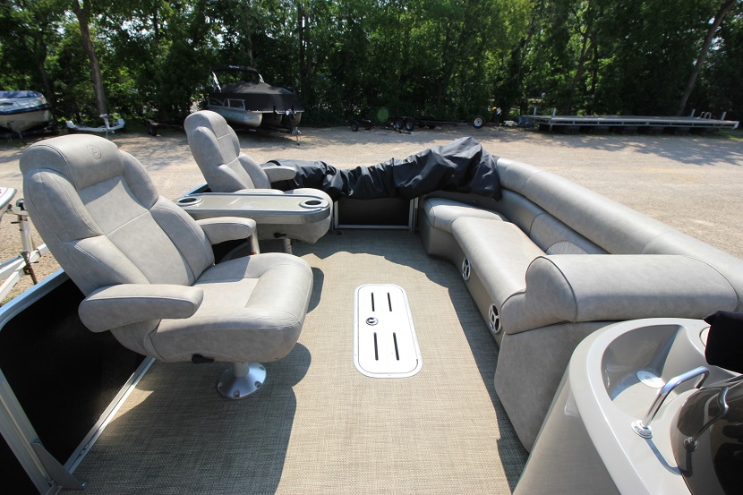 2019 Premier 240 Sunsation 26' - Anchors Aweigh Boat Sales - Used Boats And Pontoons For Sale In Minnesota (13)