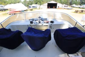 1989 Tollycraft Sport Cruiser 30 - Anchors Aweigh Boat Sales - Used Boats For Sale In Minnesota (7)
