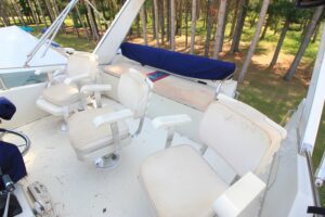 1989 Tollycraft Sport Cruiser 30 - Anchors Aweigh Boat Sales - Used Boats For Sale In Minnesota (9)
