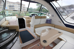 2008 Four Winns V338