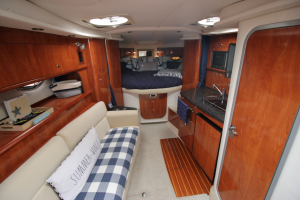2008 Four Winns V338