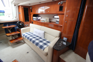 2008 Four Winns V338