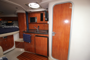 2008 Four Winns V338