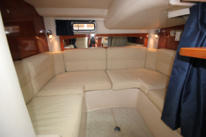 2008 Four Winns V338