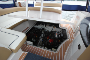 2008 Four Winns V338