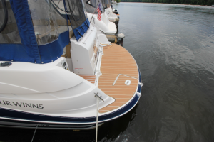 2008 Four Winns V338