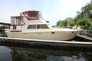 1990 Silverton 40' Aft Cabin