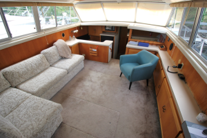 1990 Silverton 40' Aft Cabin