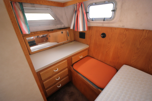 1990 Silverton 40' Aft Cabin