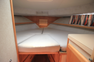 1990 Silverton 40' Aft Cabin