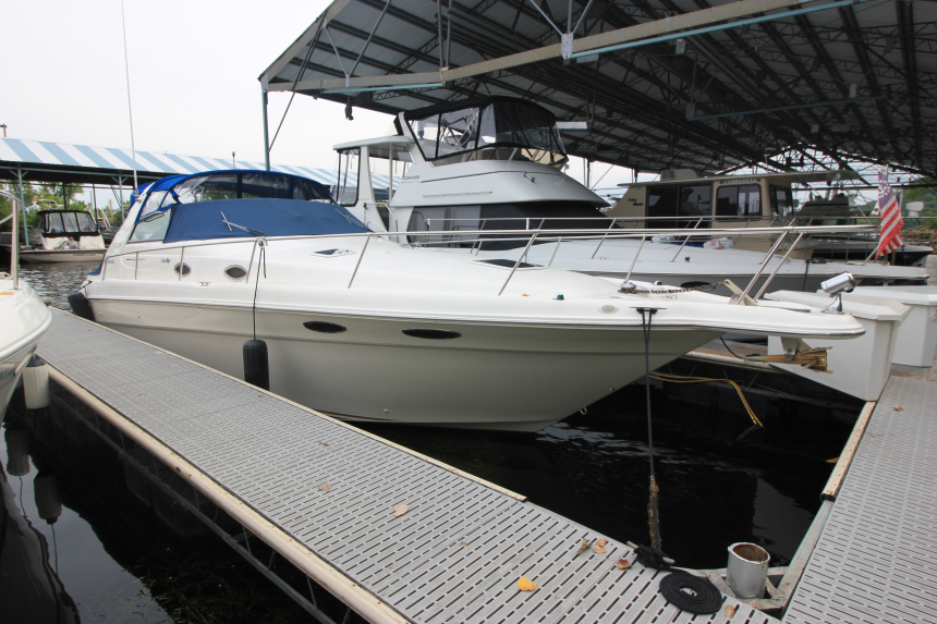 1998 Sea Ray 330 Sundancer