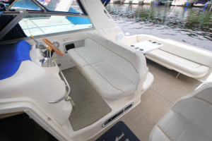 1998 Sea Ray 330 Sundancer