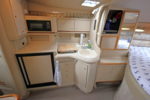 1998 Sea Ray 330 Sundancer