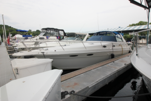 1998 Sea Ray 330 Sundancer
