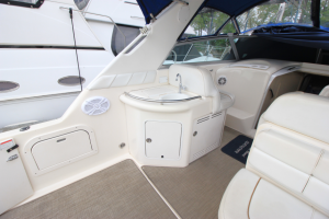 1998 Sea Ray 330 Sundancer