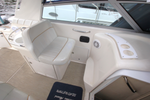 1998 Sea Ray 330 Sundancer