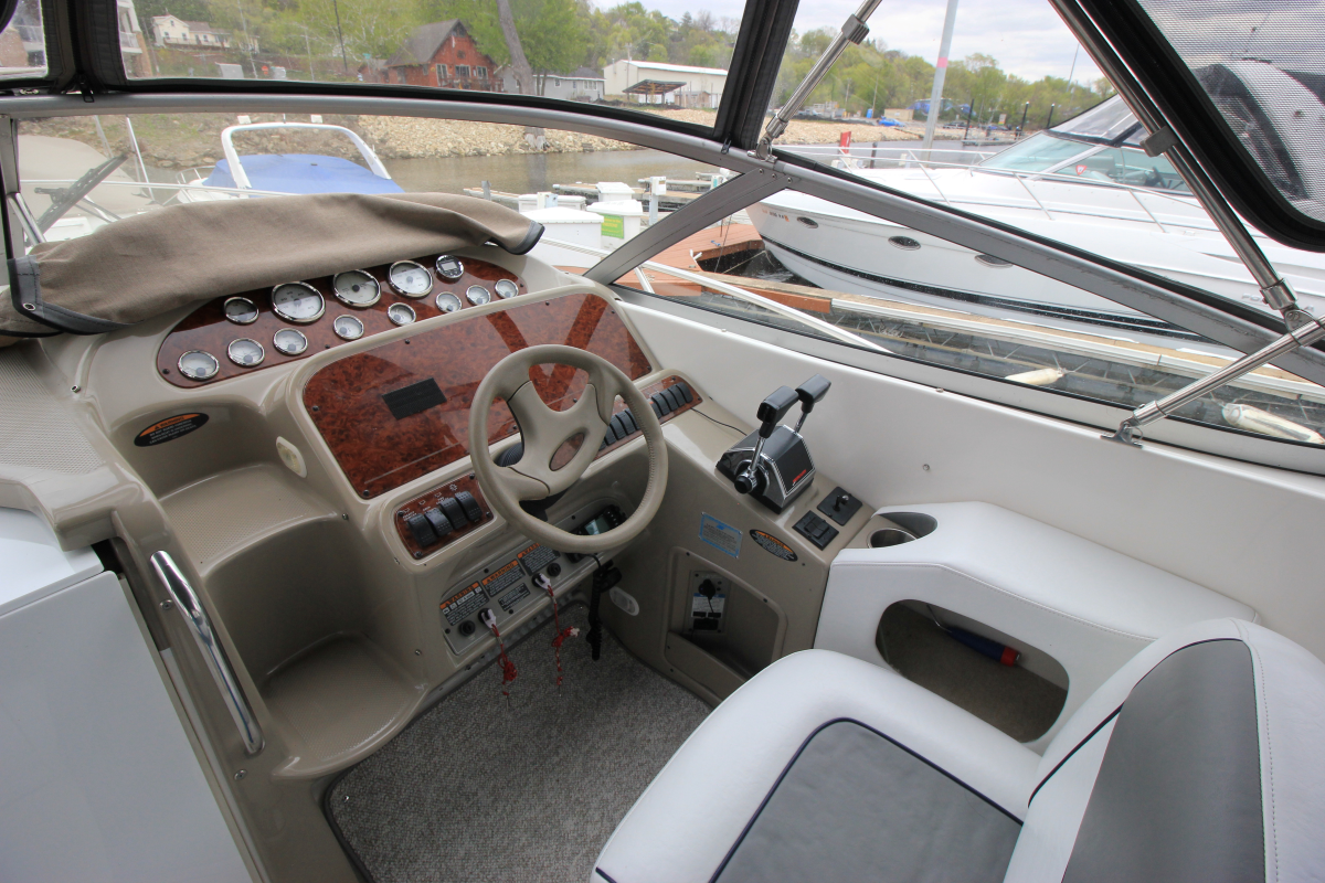 2001 Bayliner 3055 Ciera 2001 Bayliner 3055 Ciera