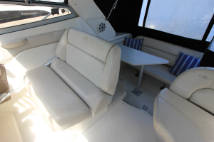 2002 Regal Commodore 2860