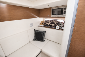 2015 Cruisers Sport Series 328 CX