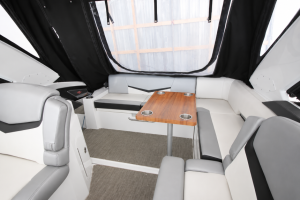 2015 Cruisers Sport Series 328 CX