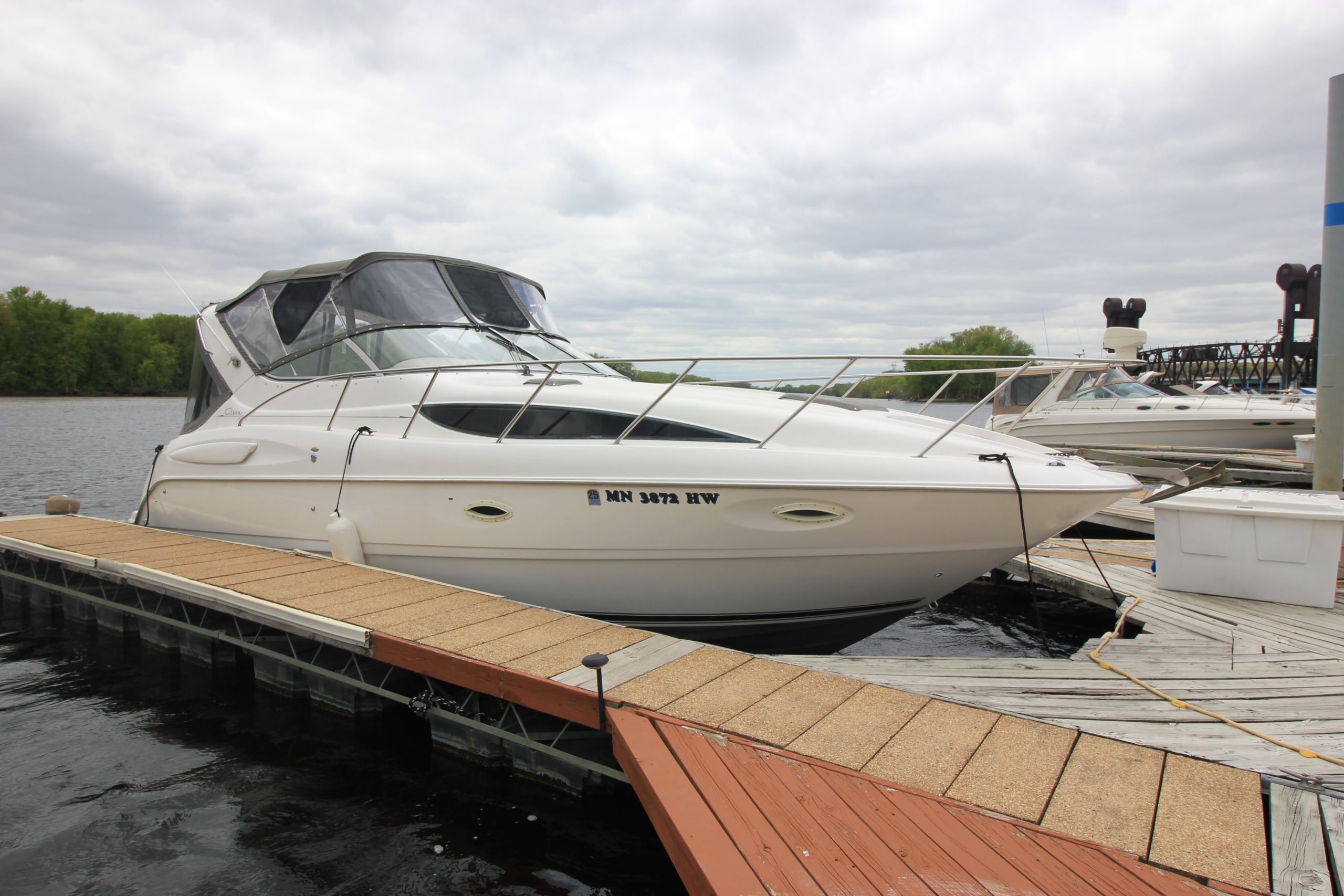 2001 Bayliner 3055 Ciera - $36,900 2001 Bayliner 3055 Ciera - $36,900