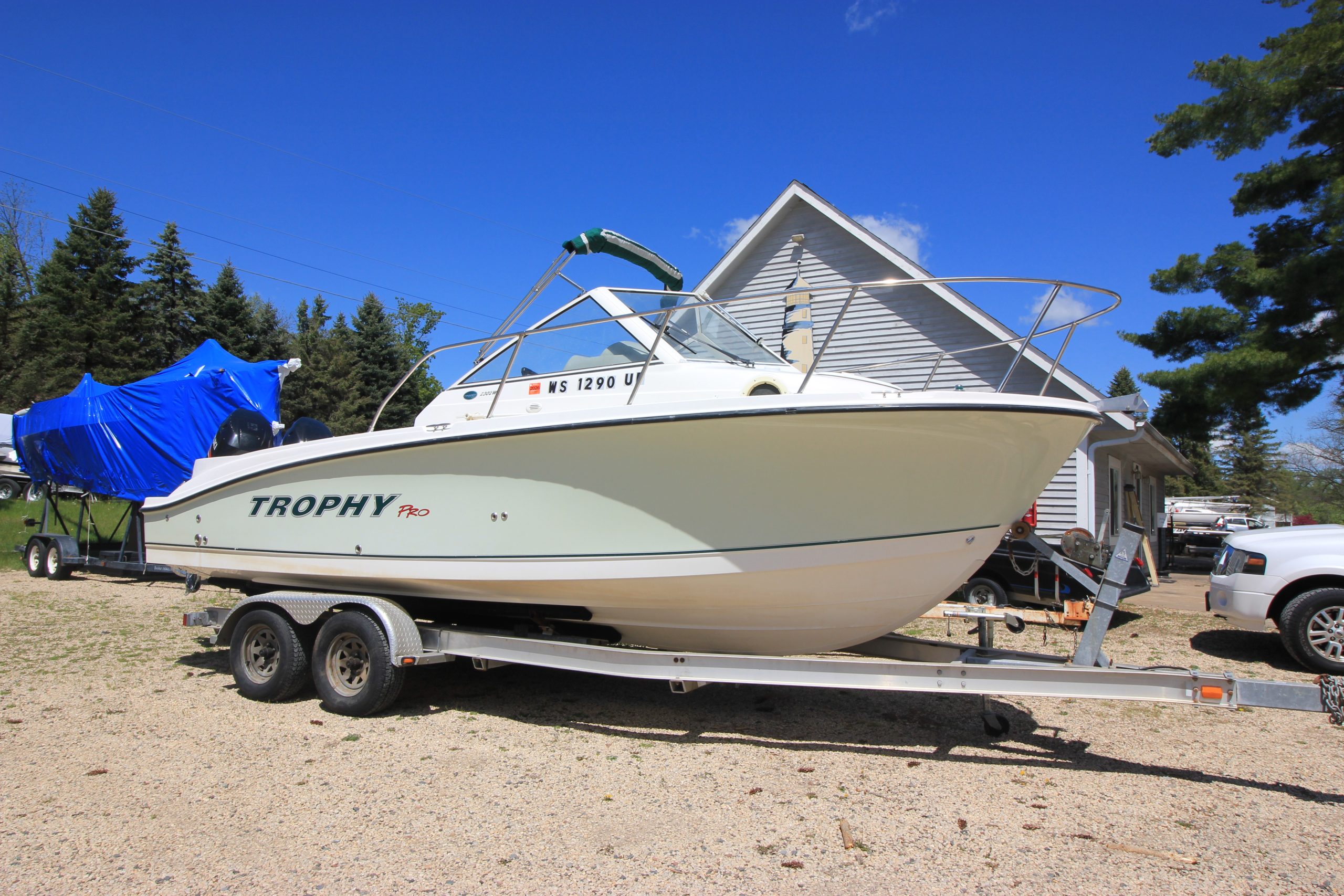 2008 Trophy Pro 2302 WA - $34,995