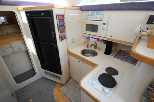 1996 Cruisers Yachts 3580 Flybridge