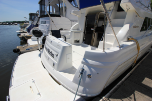 1996 Cruisers Yachts 3580 Flybridge