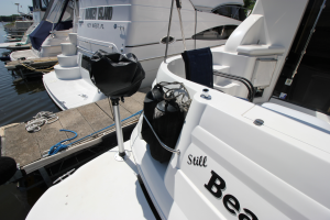 1996 Cruisers Yachts 3580 Flybridge