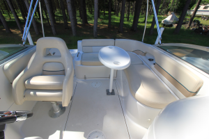 2000 Chris Craft 232 Sport Deck