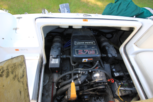 2000 Chris Craft 232 Sport Deck