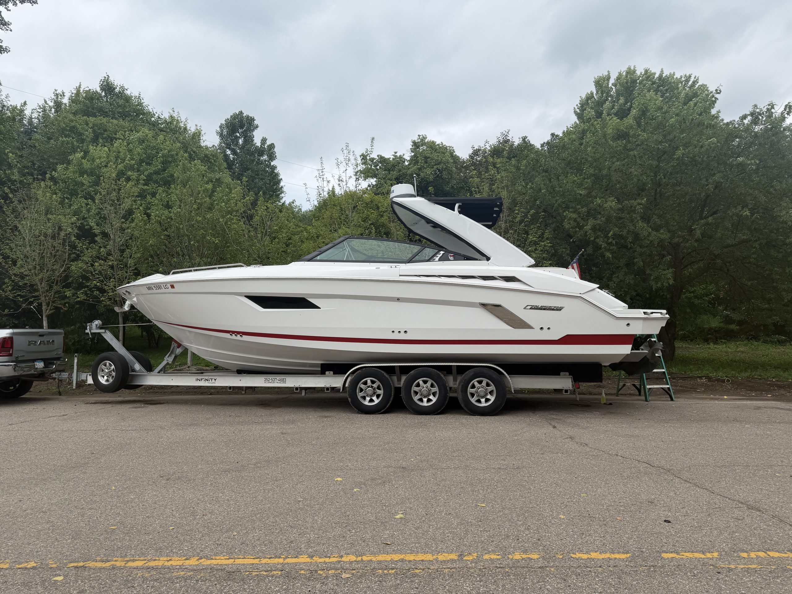 2015 Cruisers Sport Series 328 CX