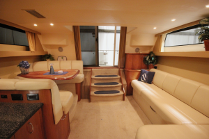 2004 Carver 360 Mariner