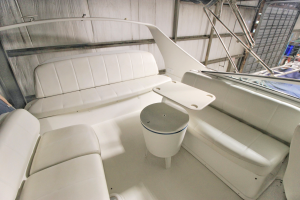 2004 Carver 360 Mariner