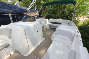 2006 Glastron DS215