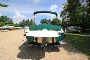 2006 Glastron DS215