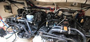 2001 Cruisers Yachts 2870 Express
