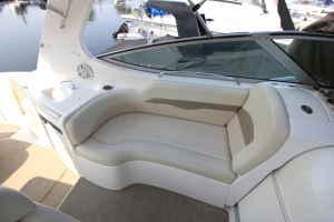 2004 Chaparral 310 Signature