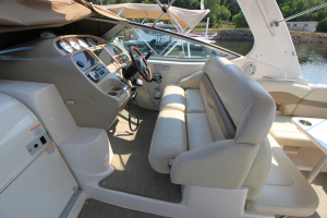2004 Chaparral 310 Signature