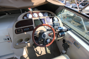 2004 Chaparral 310 Signature