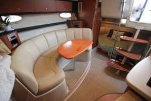 2004 Chaparral 310 Signature
