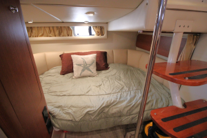 2004 Chaparral 310 Signature