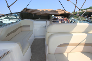 2004 Chaparral 310 Signature