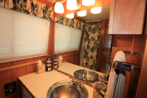 1969 Chris-Craft Aquahome 46