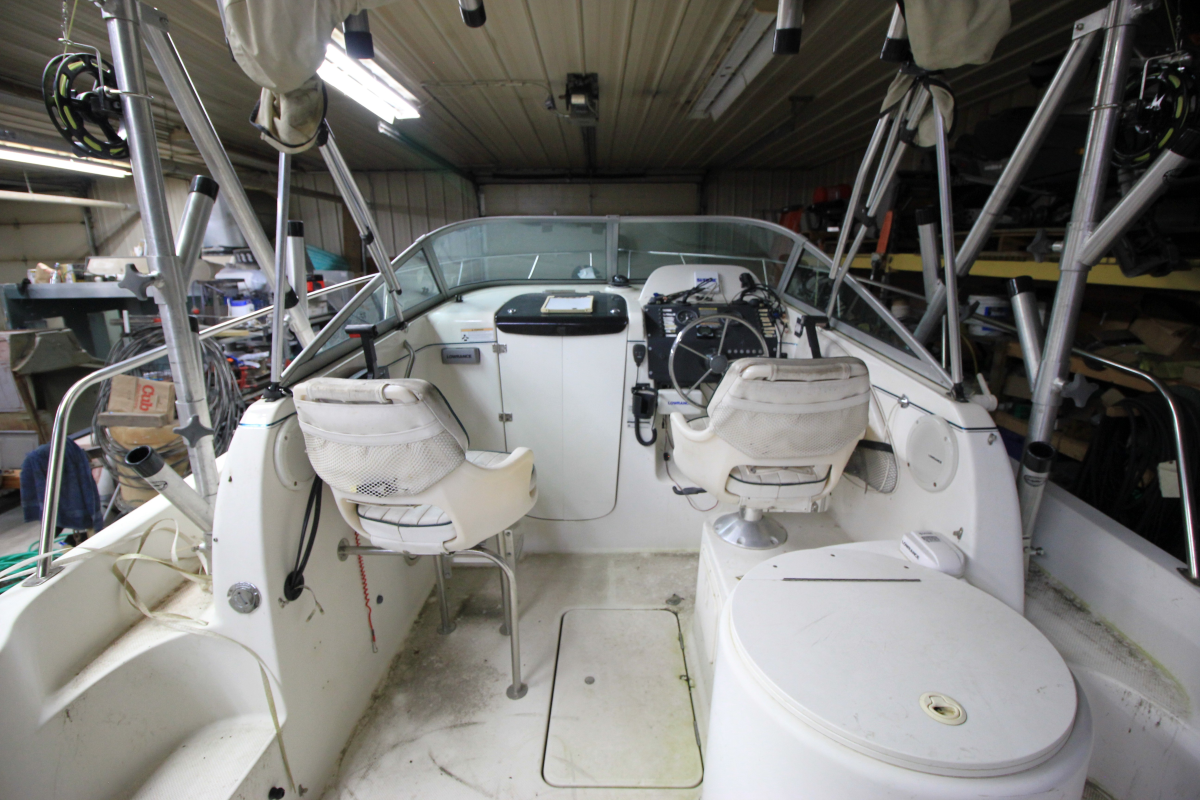 2000 Bayliner Trophy 2302 Walkaround 2000 Bayliner Trophy 2302 Walkaround