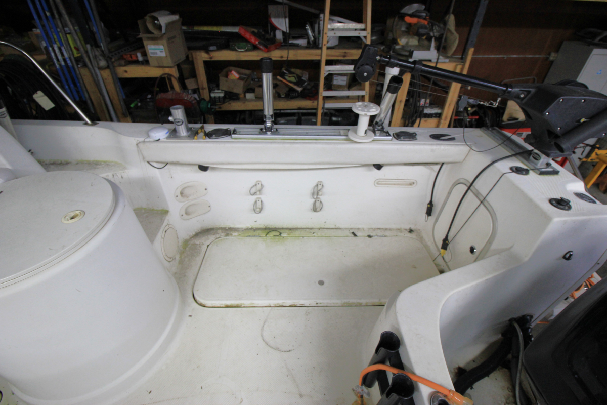 2000 Bayliner Trophy 2302 Walkaround 2000 Bayliner Trophy 2302 Walkaround